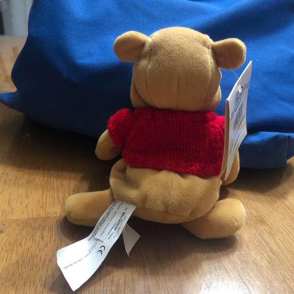 NWT- WINNIE THE POOH BEAR IN RED HEART SWEATER -7" Mini Bean Bag Stuffed Animal - Picture 2 of 5